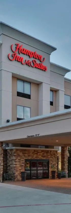 沃斯堡/福里斯特希尔希尔顿恒庭旅馆&套房酒店，位于Forest Hill的酒店