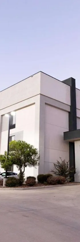 克尔维尔汉普顿酒店，位于克尔维尔的酒店