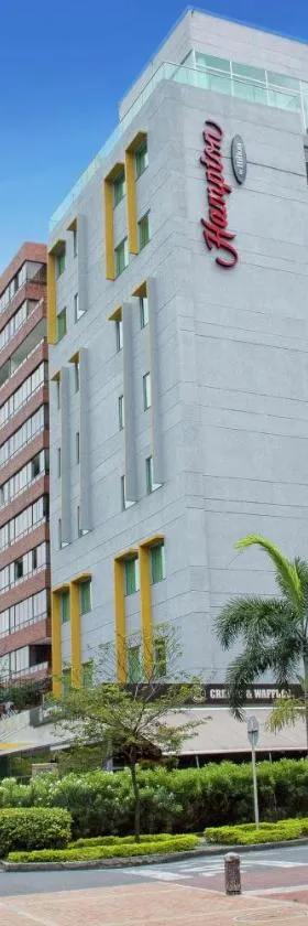汉普顿希尔顿卡利酒店，位于卡利的酒店