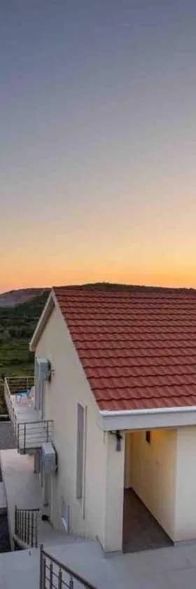 Sunset house，位于Višnjevo的酒店