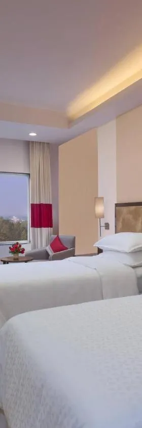 Four Points by Sheraton Vadodara，位于巴罗达的酒店