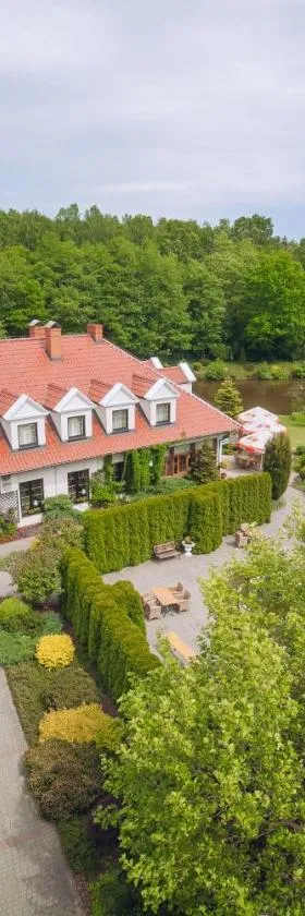 Hubertus Aparthotel & Restaurant & Horse Club，位于格但斯克旧城的酒店