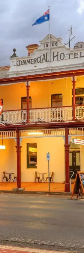 Commercial Hotel Lockhart，位于Lockhart的酒店