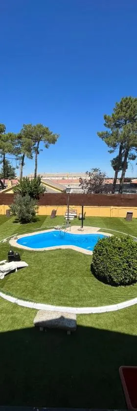 Villa Nogueroles，位于Sanchidrián的酒店