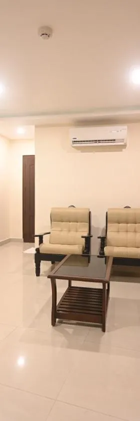 Hotel Bhagavath Gardens，位于Chengannūr的酒店
