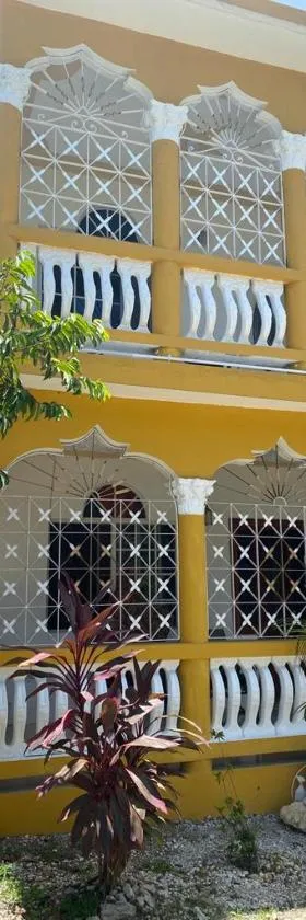 Runthings Hideaway Stay Negril，位于尼格瑞尔的酒店