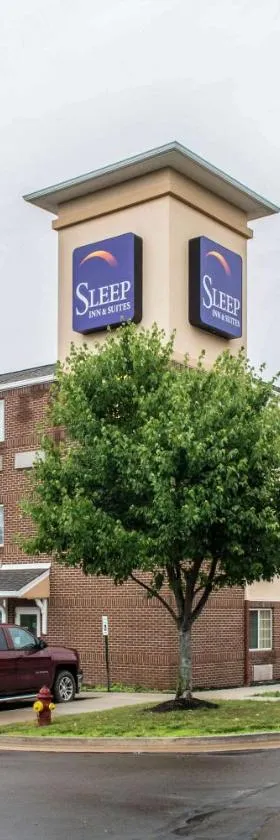匹兹堡机场柱石套房酒店，位于伊姆派瑞尔的酒店