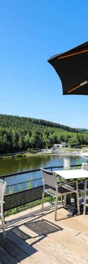 Hotel Bô Rivage，位于讷沙托的酒店