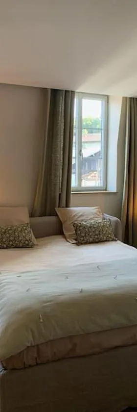 Appartement très confortable le Renaissance entre Paris et CDG，位于埃库昂的酒店