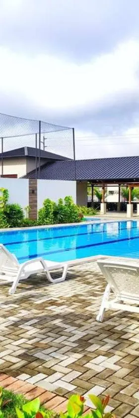 NUEVA Hermosa casa vía Samborondón Coliving Ecuador，位于瓜亚基尔的酒店