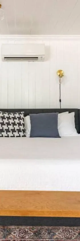 Downtown Studio 2 at Beer Ranch Project Inn，位于温伯利的酒店