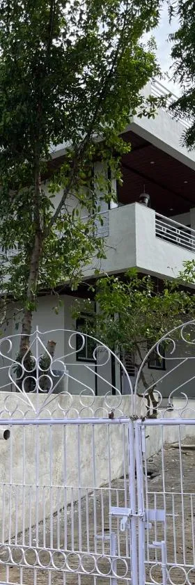 Shree Vinayak Home Stay，位于Garudeshwar的酒店
