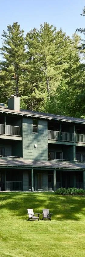 Bluebird Cady Hill Lodge，位于斯托的酒店