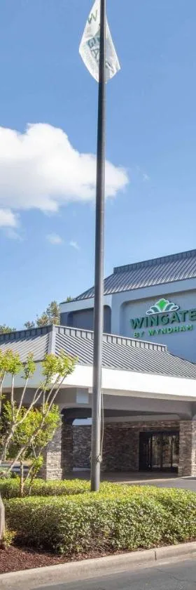 Wingate by Wyndham Charleston Coliseum，位于查尔斯顿的酒店