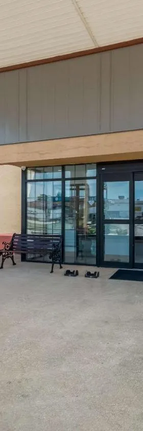 Quality Inn & Suites Oklahoma City North，位于爱德蒙的酒店
