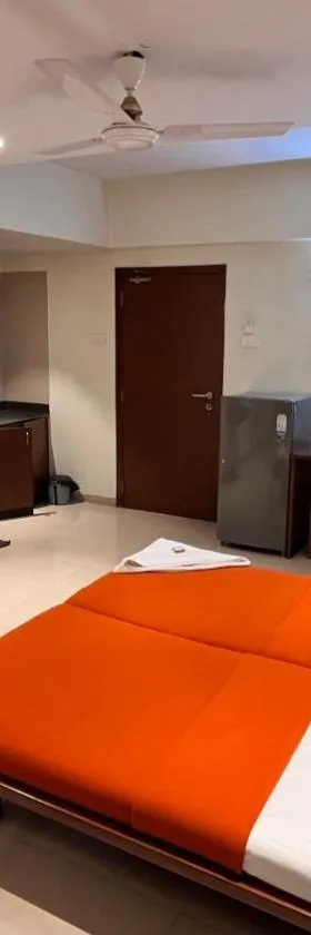 Hotel Sumanchandra Suites，位于纳西克的酒店