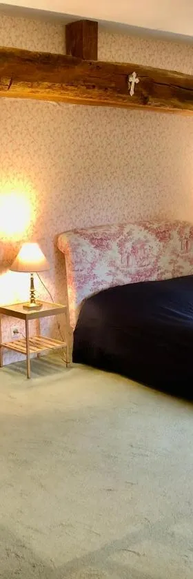 Chambre d'hôte à la Gilardière，位于Châtelain的酒店