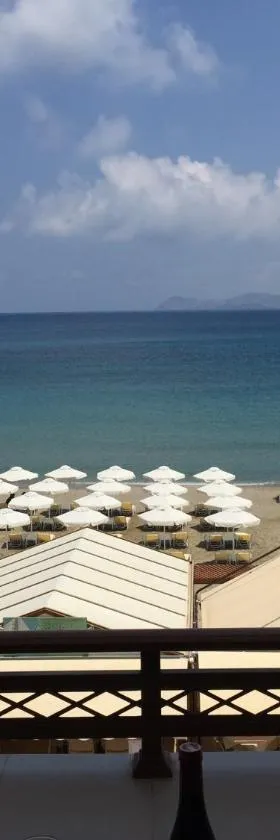 Apollon Hotel，位于锡蒂亚的酒店