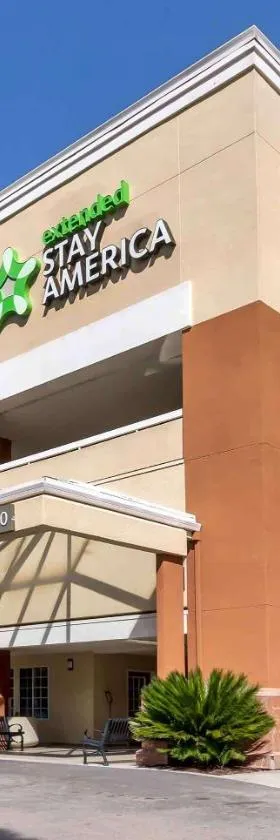 圣拉蒙主教牧场西美国长住公寓式酒店，位于圣拉蒙的酒店