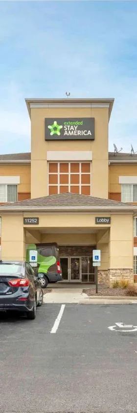 Extended Stay America Select Suites - St Louis - Airport - Central，位于布里奇顿的酒店
