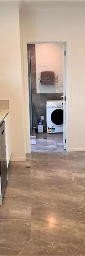 Cozy 2- Bedrooms Unit In Hamilton，位于汉密尔顿的酒店