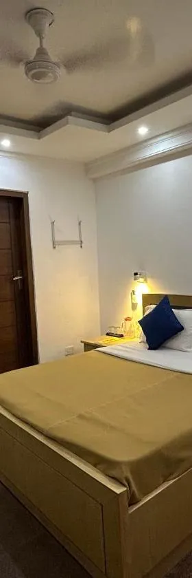 Hotel DH，位于达兰萨拉的酒店