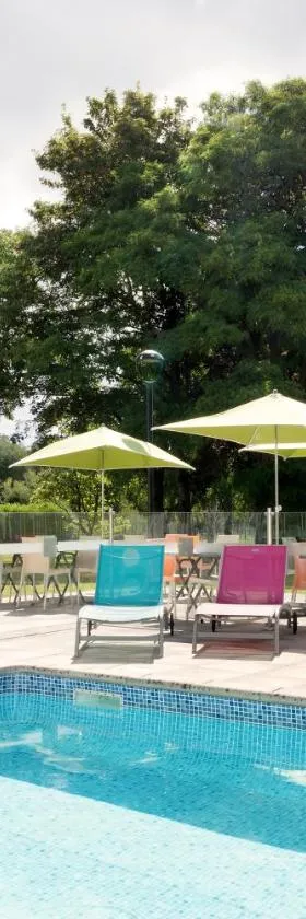 里尔西方昂格洛智选假日酒店，位于昂格洛的酒店