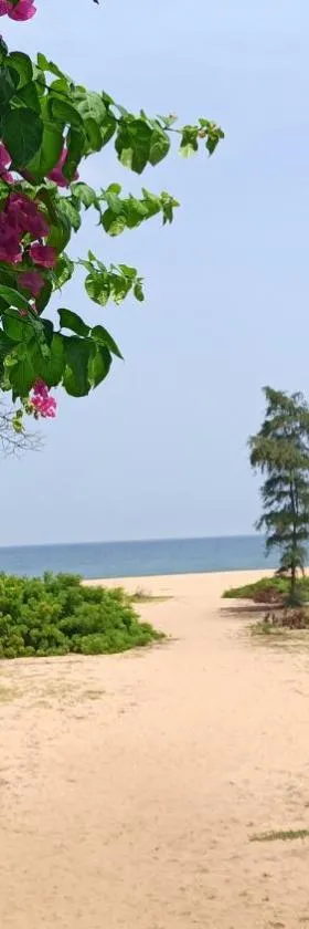 沙丘生态村及Spa - 旁地切瑞酒店，位于蓬蒂切里的酒店