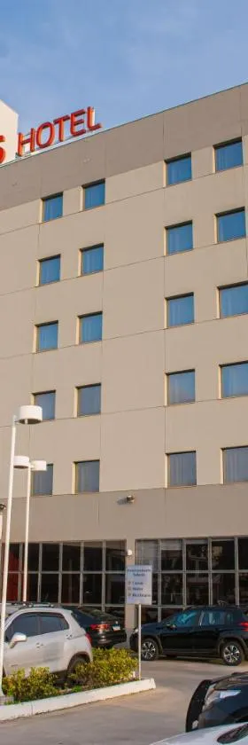 Ibis Guaratingueta Aparecida - Circuito da Fé，位于瓜拉廷格塔的酒店