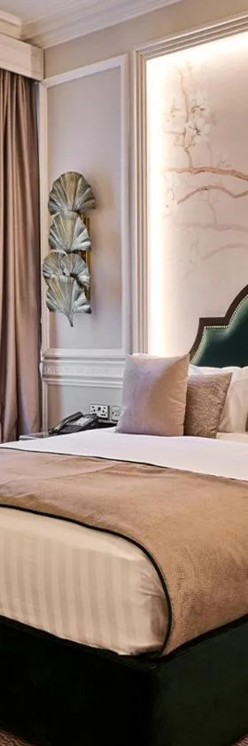 Warren House Hotel，位于泰晤士河畔金斯顿的酒店