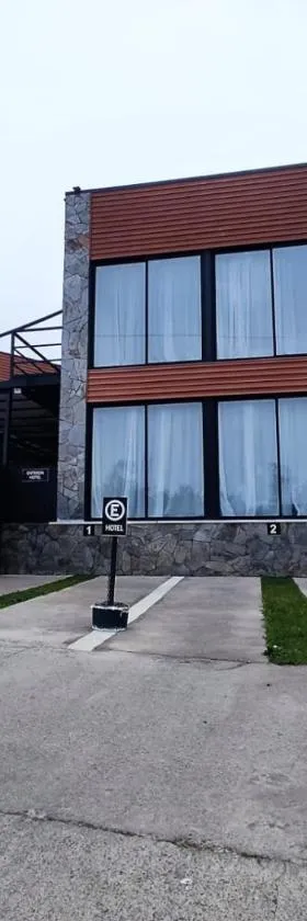 Casa Hotel Trocha Angosta，位于孔斯蒂图西翁的酒店
