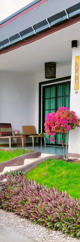 โรงแรมบ้านมะลิ ฮิลล์ เรสซิเด้นท์，位于Kaeng Khlo的酒店