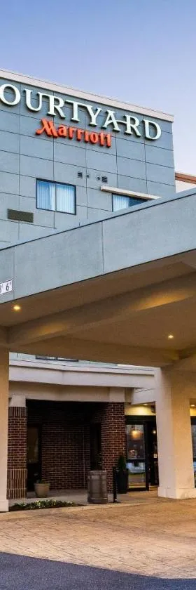 Courtyard Largo Medical Center Drive，位于拉戈的酒店