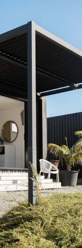 Aotearoa Surf Eco Pods，位于Te Arai的酒店