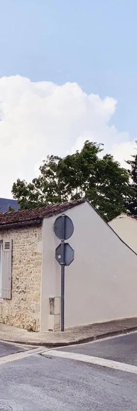 La Maison de Jeanne，位于莱斯帕尔梅多克的酒店