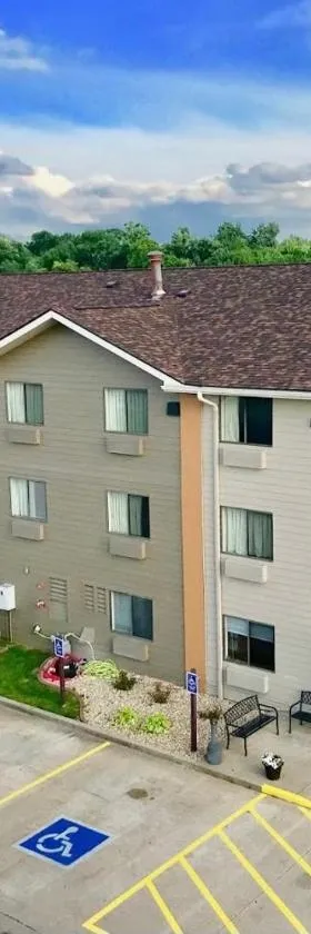 The Quincy Inn & Suites，位于昆西的酒店