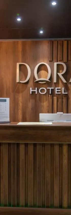 Dora Hotel，位于奇姆肯特的酒店