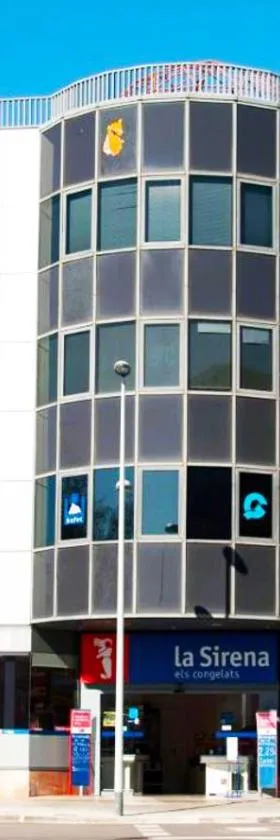Hotel Domo，位于维拉弗兰卡宾纳戴斯的酒店