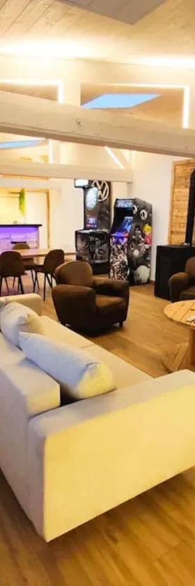 Sublime appartement hyper centre Hirson，位于Hirson的酒店