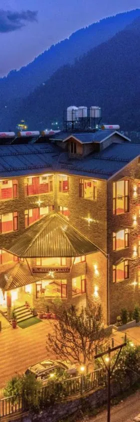 Montana Blues Resort by Snow City，位于马拉里的酒店