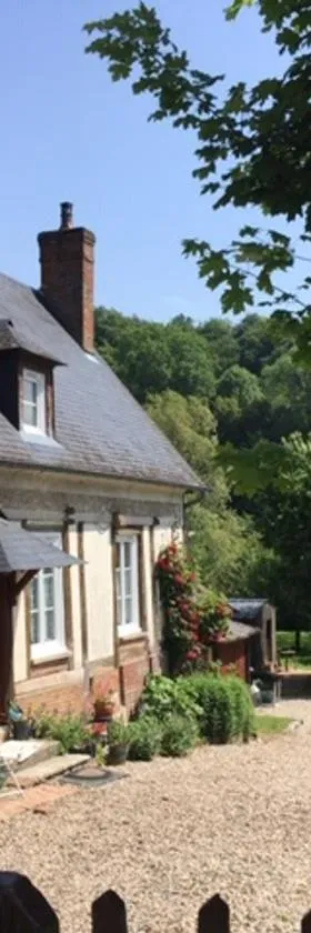 Appart dans longère Normande au coeur de la Forêt de Lyons，位于Bézu-la-Forêt的酒店