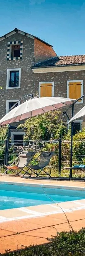 La Maison des Hôtes，位于La Motte-du-Caire的酒店