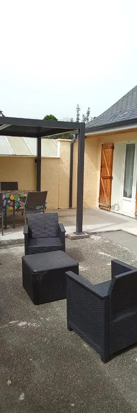 Gîtes de la vallée des gaves，位于Préchac的酒店