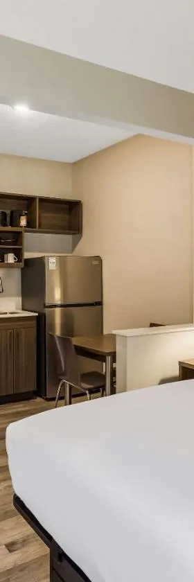 MainStay Suites Bourbonnais - Kankakee，位于Bourbonnais的酒店