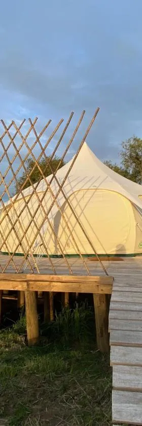 La Colmena Glamping，位于El Rosario的酒店