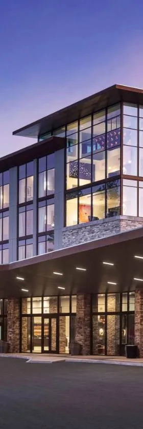 Red Hawk Resort & Casino，位于普莱瑟维尔的酒店