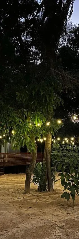 Estúdio em Contêiner no Bosque，位于伊塔皮拉的酒店