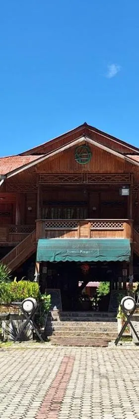 Palanta Roemah Kajoe Syariah Villa，位于Kampungdurian的酒店