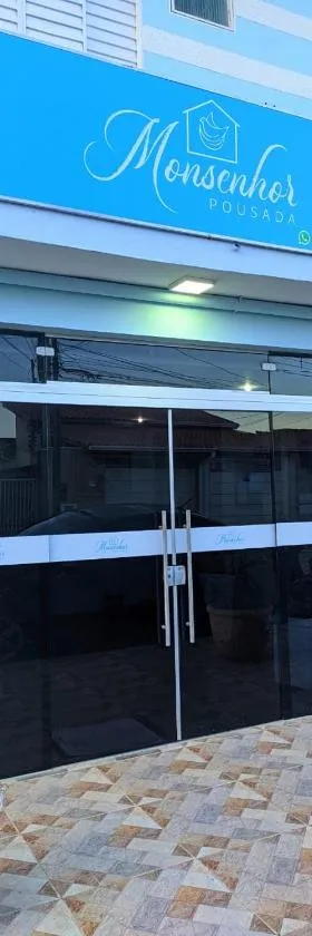Pousada Monsenhor，位于卡舒埃拉保利斯塔的酒店