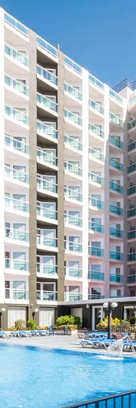 Hotel Cartago Nova by ALEGRIA，位于马尔格莱特德玛的酒店